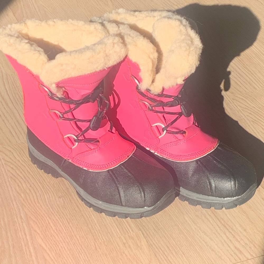 Bearpaw Pink Snow Boots with Fur